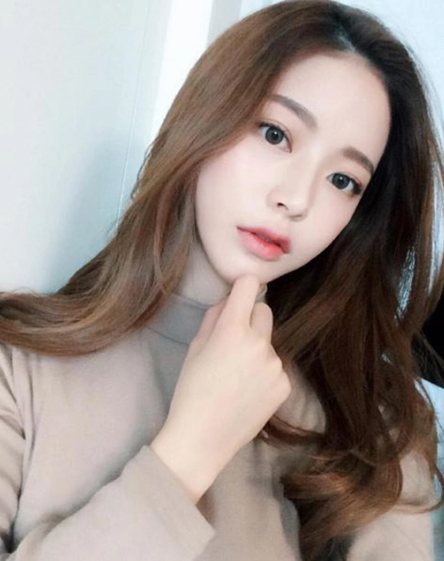 Lim bora - cô gái có gương mặt búp bê
