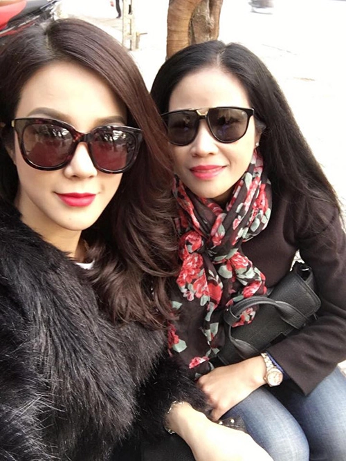Mẹ diệp lâm anh bất ngờ gây sốt vì xinh và trẻ đẹp