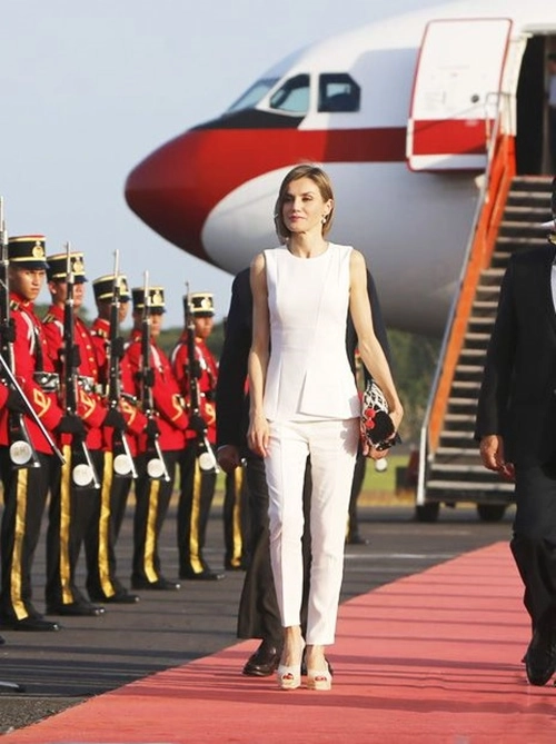 Mẹo bảo toàn sắc vóc của nàng letizia lọ lem xứ bò tót