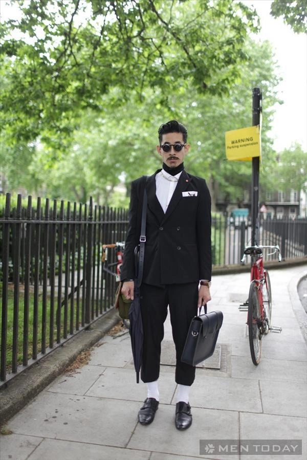 Street style quý ông bên lề tuần lễ thời trang london 