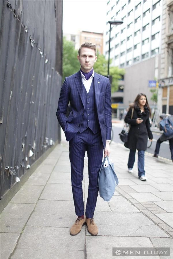 Street style quý ông bên lề tuần lễ thời trang london