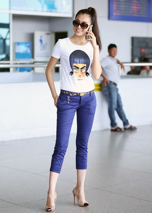 Người mẫu lệ hằng tự tin lên đường thi