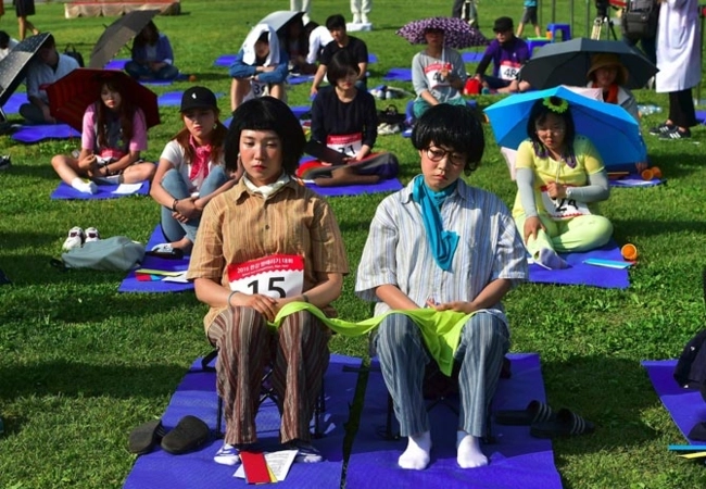 Thế giới đang phát sốt với trào lưu ngồi không của người korea