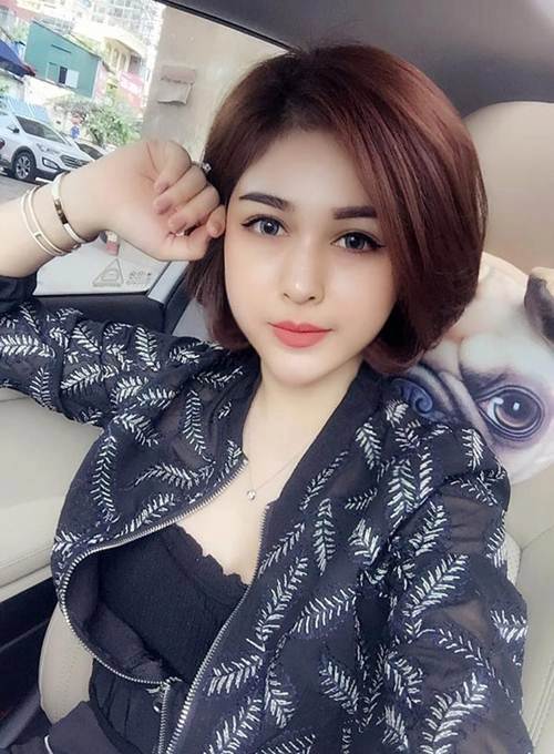 4 bà mẹ đơn thân xinh đẹp và cuốn hút nhất