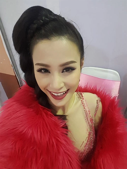 Jennifer phạm khoe bụng bầu trước ngày lâm bồn