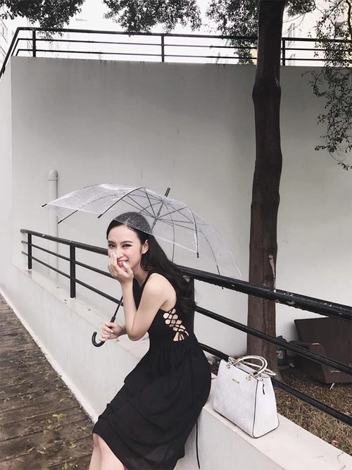 Jennifer phạm khoe bụng bầu trước ngày lâm bồn