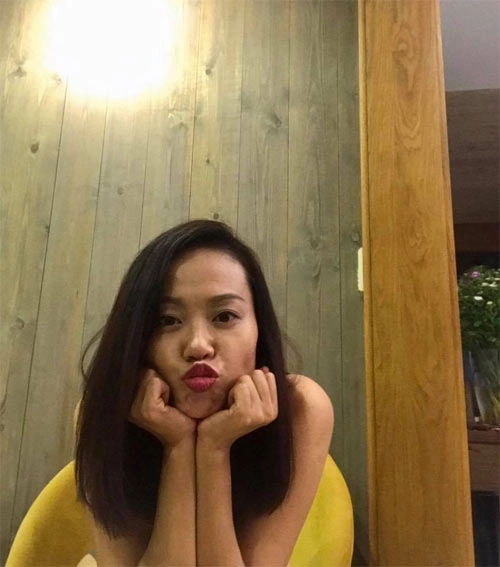 Jennifer phạm khoe bụng bầu trước ngày lâm bồn