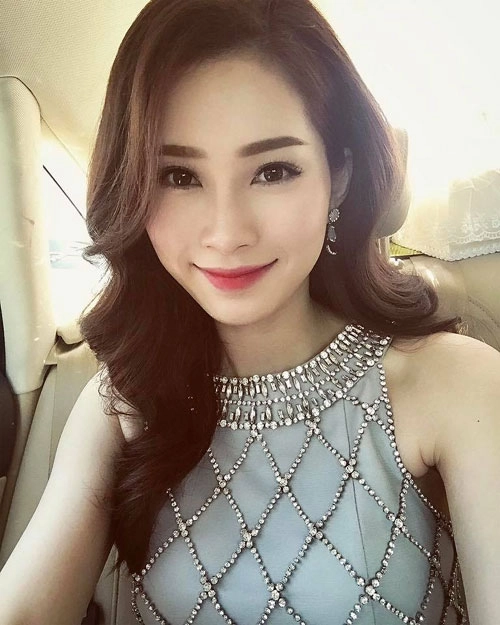 Vẻ đẹp thiên thần của con gái jennifer phạm