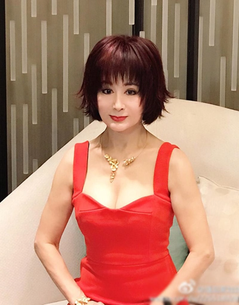 Bí quyết làm đẹp của cụ bà 73 tuổi