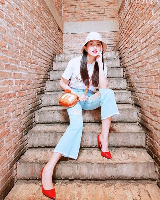 Đừng xem thường chiếc áo phông trắng