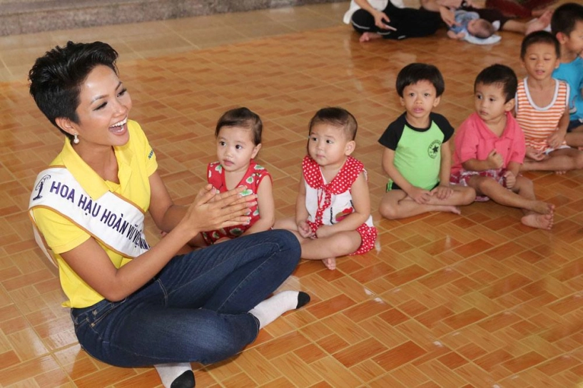 Cảm động trước hành động mới nhất của hhen niê