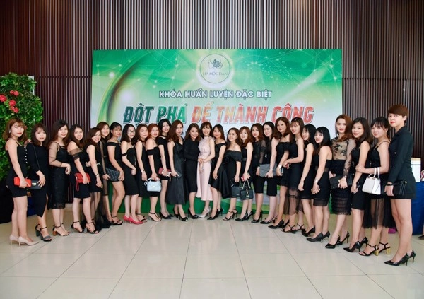 Cô gái với sứ mệnh mang lại mái tóc đẹp
