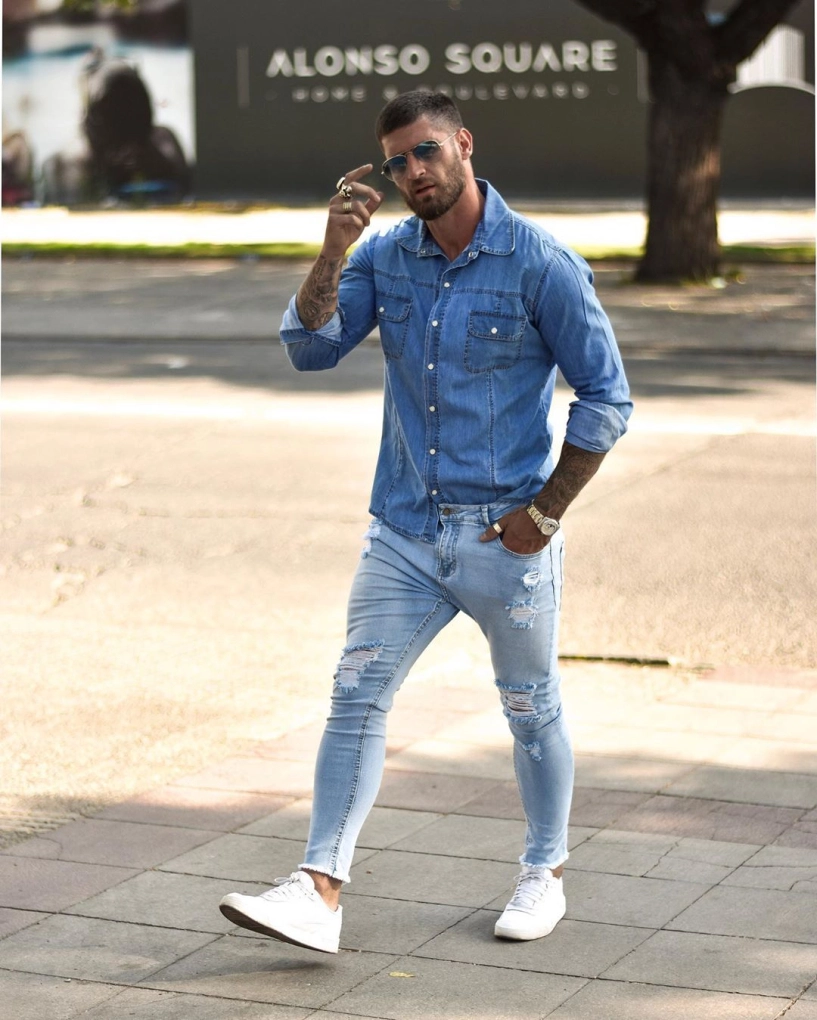 Cảm hứng phối áo sơ mi denim item hoàn hảo cho quý ông ưa bụi bặm