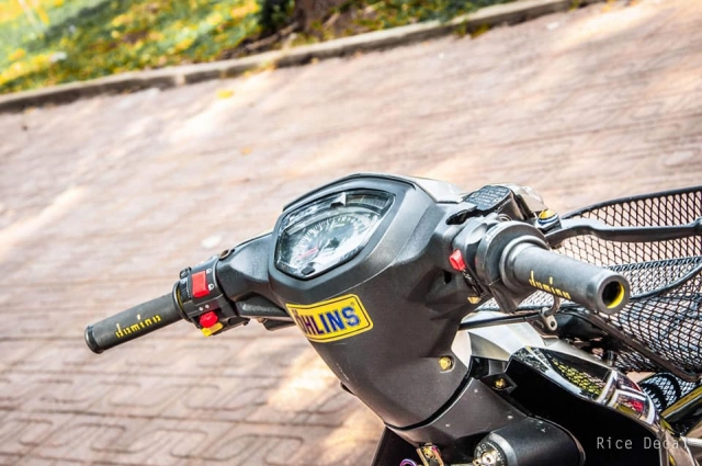 Sirius độ phong cách spark đẹp lung linh lấy bình nos làm điểm nhấn