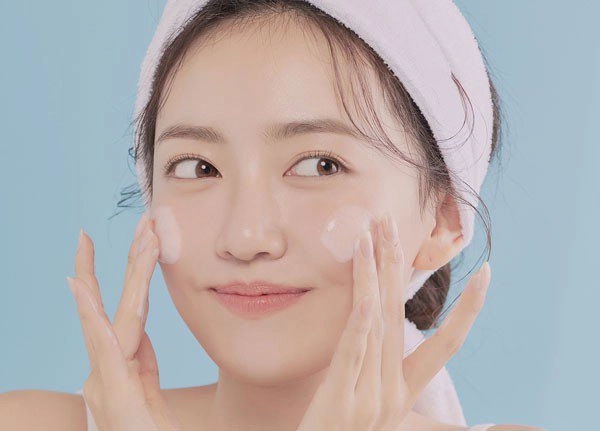 Các bước skincare để có làn da đẹp như hòa minzy