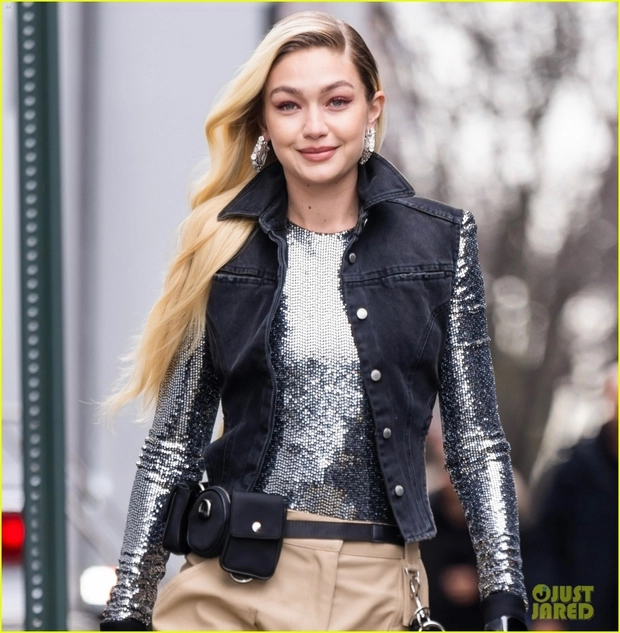 Siêu mẫu gigi hadid tái xuất