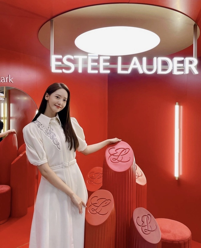 Yoona khoe visual hot hòn họt tại sự kiện của estee lauder