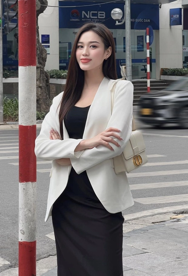 Sắm ngay kiểu blazer đang khiến dàn sao việt mê đắm