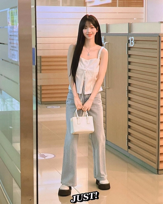 Cứ mix quần jeans theo 4 công thức này, đảm bảo bạn sẽ có outfit đẹp bất bại như loạt sao Hàn - Việt- Ảnh 14. 4 công thức mix quần jeans chuẩn chỉnh như ngôi sao thời trang