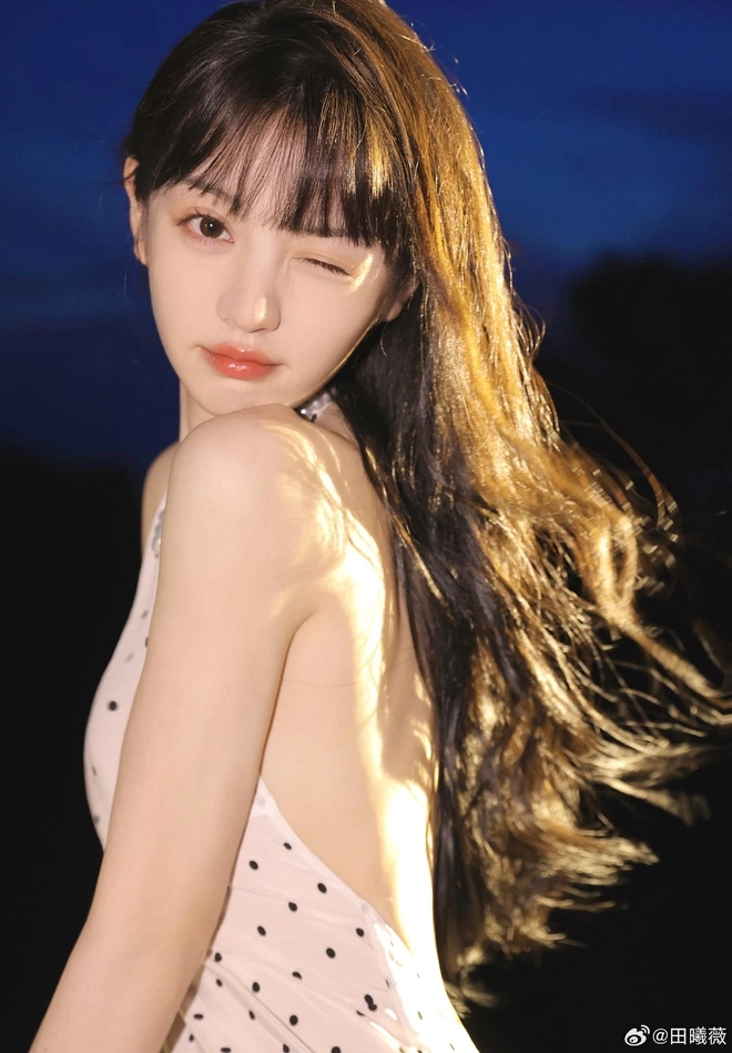 Công chúa đẹp nhất Trung Quốc hiện tại gây khó hiểu khi so ảnh mặt mộc với mặt makeup- Ảnh 1. Điền hi vi chứng minh đẳng cấp nhan sắc
