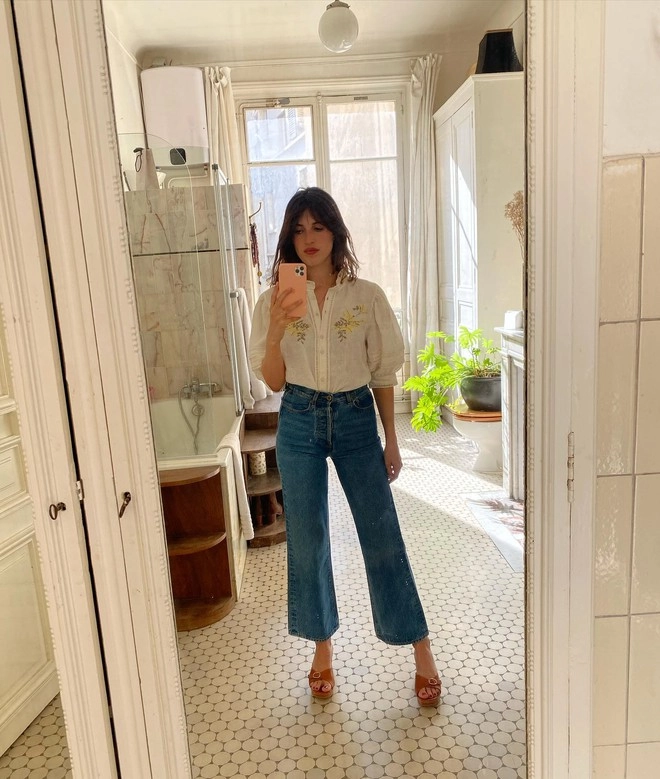 Quý cô 33 tuổi là biểu tượng phong cách thời trang Pháp, mặc quần jeans ngẫu hứng thôi cũng đẹp mê- Ảnh 12. Ngắm biểu tượng phong cách thời trang của nước pháp