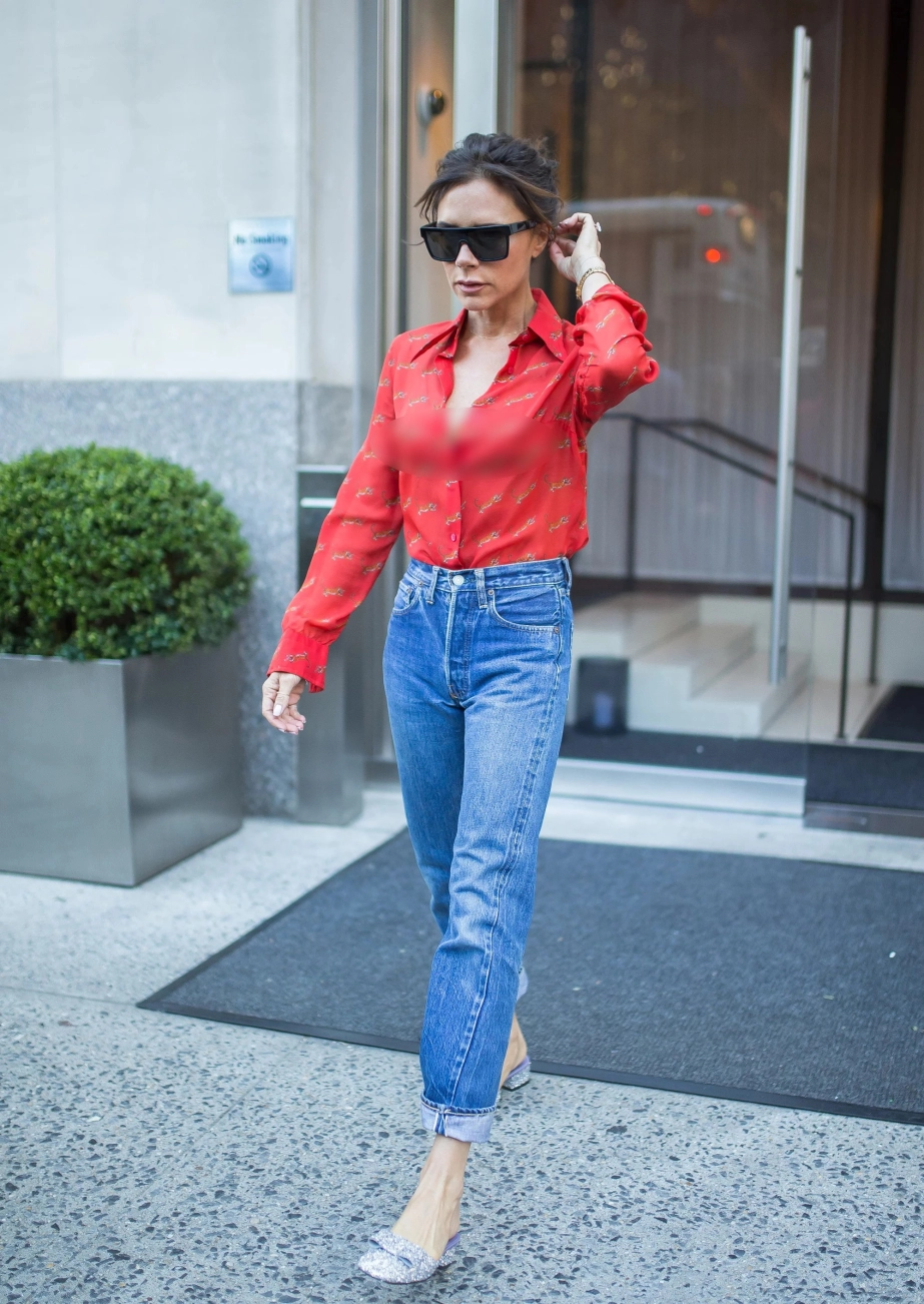 Cao 1m63, Victoria Beckham hack dáng xuất sắc với 4 bí kíp mà mọi phụ nữ trung niên nên biết- Ảnh 4. 4 bí kíp mà mọi phụ nữ trung niên nên biết