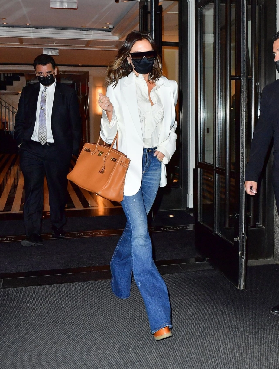 Cao 1m63, Victoria Beckham hack dáng xuất sắc với 4 bí kíp mà mọi phụ nữ trung niên nên biết- Ảnh 6. 4 bí kíp mà mọi phụ nữ trung niên nên biết