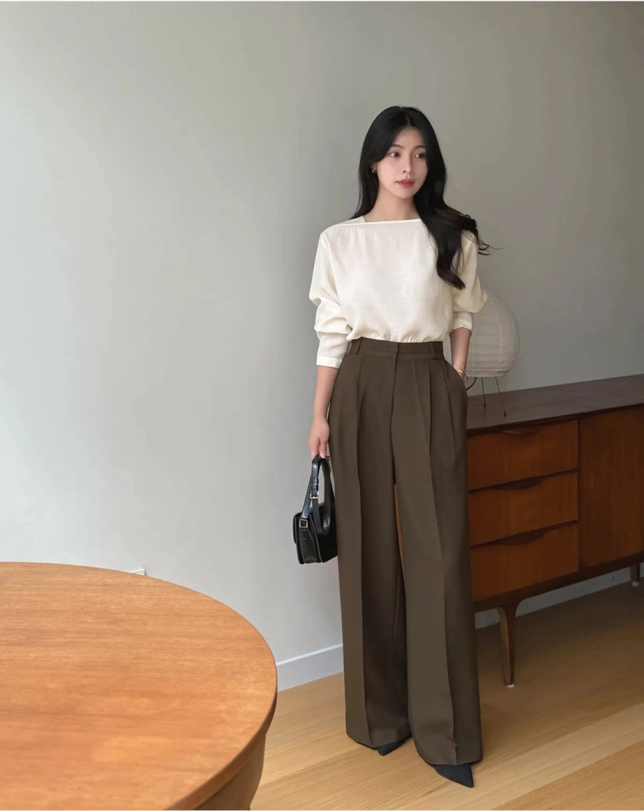 Sắm ngay 5 mẫu áo công sở đẹp hoàn hảo cho nàng genz
