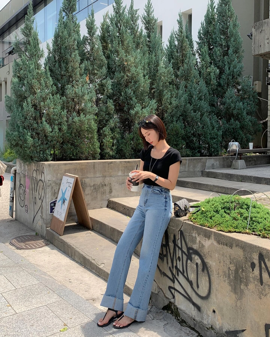 4 món thời trang ôm dáng nữ tính trẻ trung cho phái đẹp